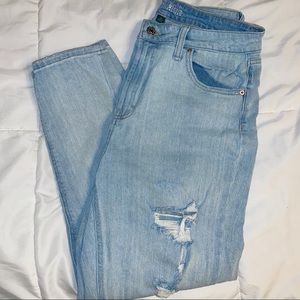 Wild Fable Distressed Light Wash Mom Jeans Size 10